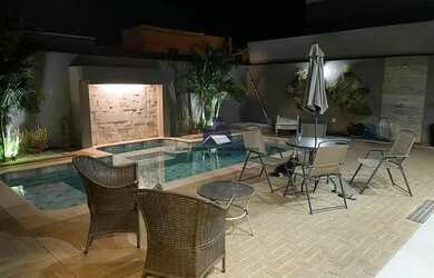 Imagem: A casa em condomínio possui 3 Dormitórios, 5 Banheiros, 4