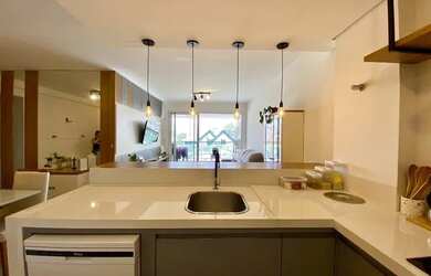 Imagem: O apartamento possui 3 Dormitórios, 1 Banheiro, 2 Vagas na