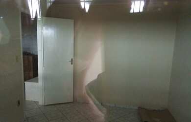 Imagem: A casa em condomínio possui 2 Dormitórios, 1 Banheiro, 3 Vagas