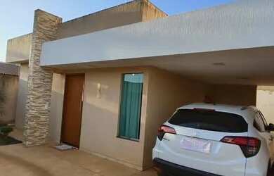 Imagem: A casa em condomínio possui 2 Dormitórios, 3 Banheiros, 2