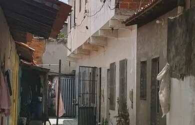 Imagem: A casa possui 2 Dormitórios, 2 Banheiros e está localizado