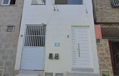 Imagem: A casa possui 2 Dormitórios, 2 Banheiros e está localizado