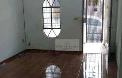 Imagem: A casa possui 3 Dormitórios, 2 Banheiros, 1 Vaga na garagem