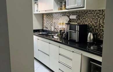 Imagem 2: Vendo excelente apartamento de 2 quartos reformado e armários embutidos