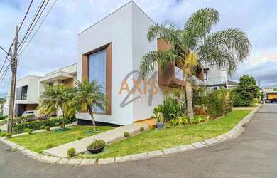 Imagem: A casa em condomínio possui 3 Dormitórios, 5 Banheiros, 4