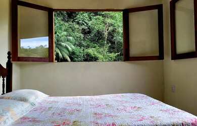 Imagem 4: Recanto lagoa da Mata. Acomodam 6 pessoas, 5 Vagas na garageme3 Dormitórios