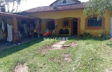 Imagem: A casa possui 2 Dormitórios, 2 Banheiros, 5 Vagas na garagem