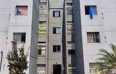 Imagem: O apartamento possui 2 Dormitórios, 1 Banheiro, 1 Vaga na garagem