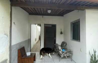 Imagem: A casa possui 3 Dormitórios, 2 Banheiros, 130m² de Área e