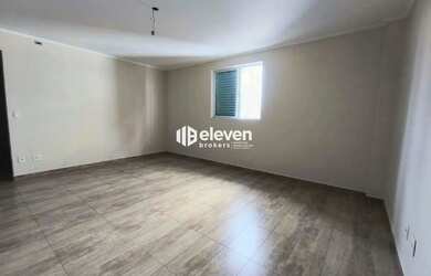 Imagem 8: Casa Triplex para locação 430 m² com piscina no Campo Grande