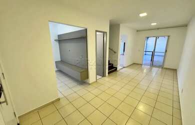 Imagem: A casa em condomínio possui 3 Dormitórios, 3 Banheiros, 2