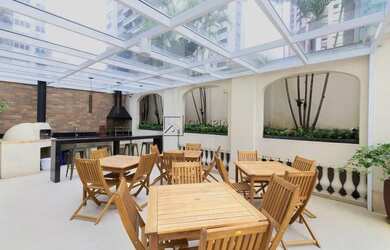 Imagem: O apartamento possui 2 Dormitórios, 1 Banheiro, 1 Vaga na garagem