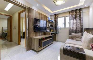 Imagem: O apartamento possui 2 Dormitórios, 2 Banheiros, 1 Vaga na