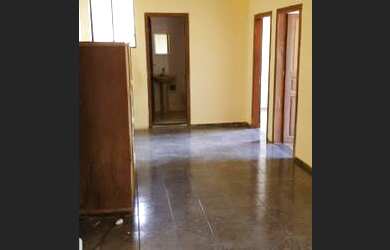 Imagem: A casa possui 4 Dormitórios e está localizado em Curvelo