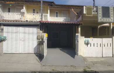 Imagem: A casa possui 2 Dormitórios, 2 Banheiros, 1 Vaga na garagem