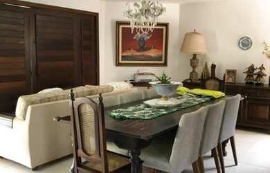 Imagem: A casa em condomínio possui 4 Dormitórios, 5 Banheiros, 4