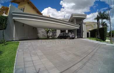 Imagem: A casa em condomínio à venda possui 5 Dormitórios, 5 Banheiros