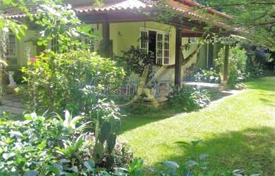 Imagem 1: Casa de condomínio. Piscina, Varanda, 207m² de Áreae1 Banheiro