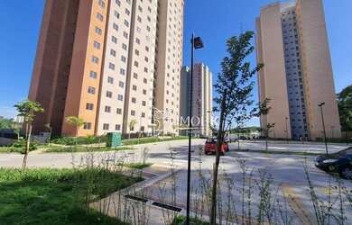 Imagem: O apartamento possui 2 Dormitórios, 1 Banheiro, 1 Vaga na garagem