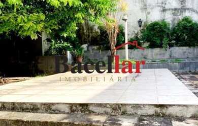 Imagem 7: DUAS CASAS REFORMADAS MARAVILHOSO QUINTAL PISCINA E CHURRASQUEIRA