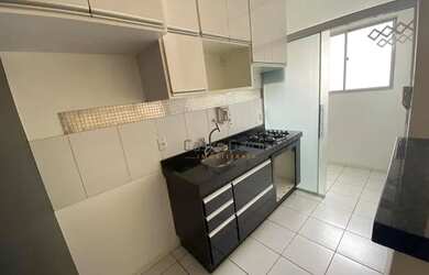 Imagem: O apartamento possui 2 Dormitórios, 1 Banheiro, 1 Vaga na garagem