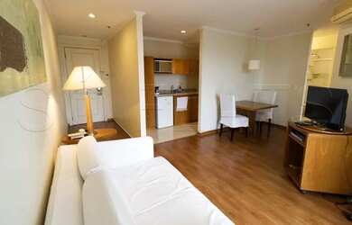 Imagem: O studio possui 1 Dormitório, 1 Banheiro, 1 Vaga na garagem