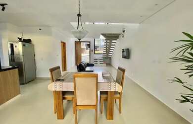 Imagem: A casa em condomínio possui 3 Dormitórios, 3 Banheiros, 2