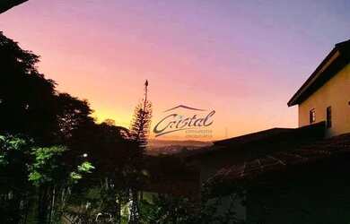 Imagem: A casa em condomínio possui 3 Dormitórios, 4 Banheiros, 5