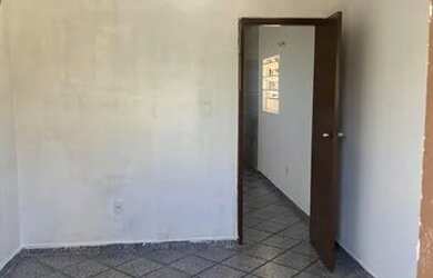 Imagem: A casa possui 1 Dormitório, 1 Banheiro e 60m² de Área e está