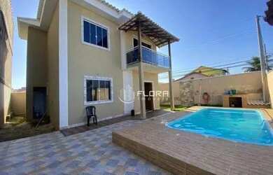 Imagem: A casa possui 4 Dormitórios, 4 Banheiros, 2 Vagas na garagem