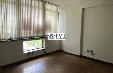 Imagem: O depósito possui 1 Vaga na garagem e 30m² de Área e está