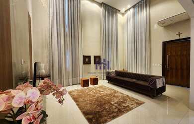 Imagem: A casa em condomínio possui 3 Dormitórios, 4 Banheiros, 2