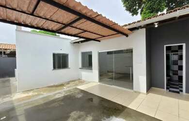 Imagem: A casa possui 2 Dormitórios, 2 Banheiros, 1 Vaga na garagem