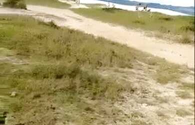 Imagem 2: Área 1400 m² de frente para o mar no Balneário Praia Seca Araruama...