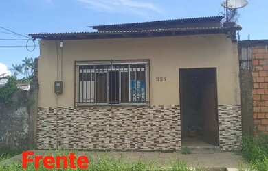 Imagem: A casa possui 2 Dormitórios, 1 Banheiro e está localizado