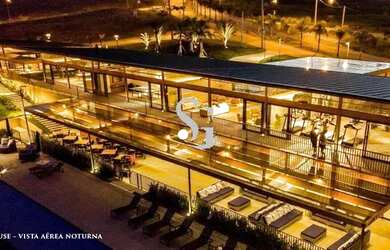 Imagem: A casa possui 4 Dormitórios, 5 Banheiros, 5 Vagas na garagem