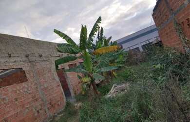 Imagem 2: A oportunidade de sua casa própria com espaço comercial é agora