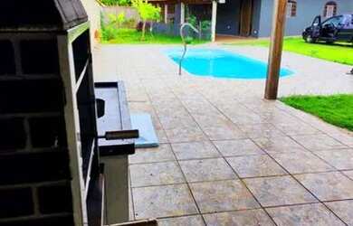 Imagem: A casa em condomínio possui 2 Dormitórios, 3 Banheiros, 4