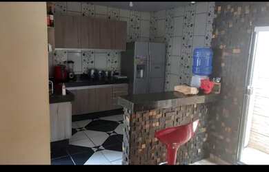 Imagem: A casa em condomínio possui 3 Dormitórios, 2 Banheiros, 3