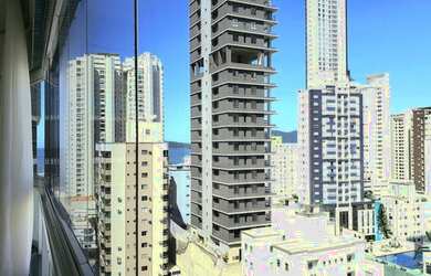 Imagem: O apartamento possui 3 Dormitórios, 3 Banheiros, 2 Vagas na