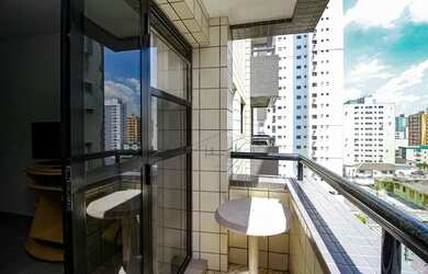 Imagem: O apartamento possui 1 Dormitório, 1 Banheiro, 1 Vaga na garagem