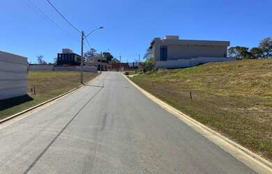 Imagem 3: Lote em condomínio para venda com 300 metros quadrados no Jardins Bolonha...