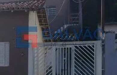 Imagem: A casa possui 2 Dormitórios, 1 Banheiro, 1 Vaga na garagem