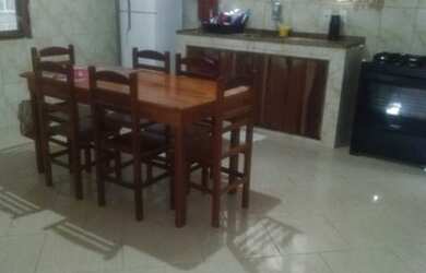 Imagem: A casa possui 5 Dormitórios, 4 Banheiros, 3 Vagas na garagem