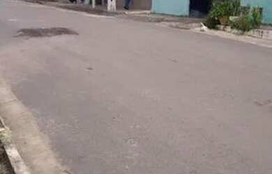 Imagem: A casa possui 1 Dormitório e 1 Banheiro e está localizado