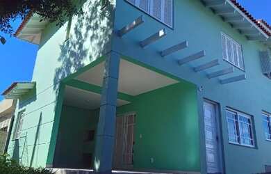 Imagem: A casa em condomínio possui 3 Dormitórios, 1 Banheiro, 1 Vaga