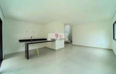 Imagem: A casa em condomínio possui 3 Dormitórios, 4 Banheiros, 3