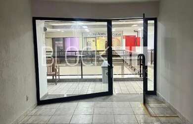 Imagem: O depósito possui 1 Vaga na garagem e 50m² de Área e está