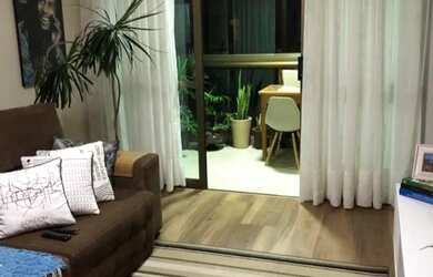 Imagem: O apartamento possui 3 Dormitórios, 1 Banheiro, 2 Vagas na