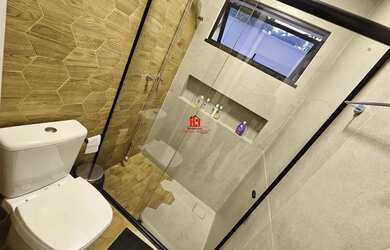 Imagem 10: Casa Mobiliada no Alphaville 4 com 4 suítes + Escritório Espaço gourmet com churrasqu e Pi